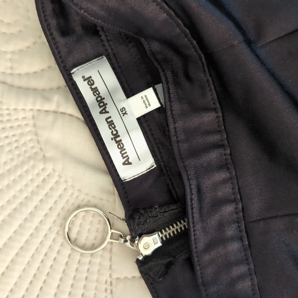 NWOT AMERICAN APPAREL SKIRT